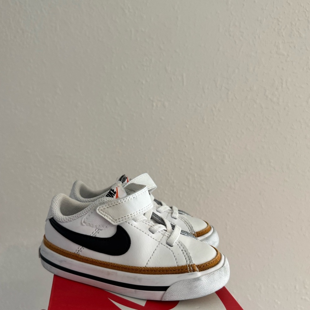 Toddler Nike court legacy